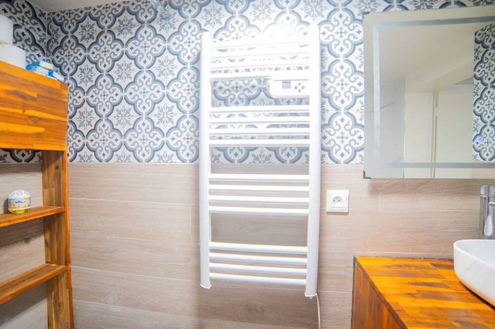 Appartement entier, A  St Germain en laye, ville impériale ! Appartement  tout confort, 10 min Rer in Saint-Germain-en-Laye, Yvelines