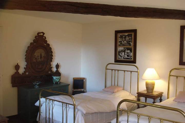 Gîte pour 7 personnes, avec jardin à Ambazac - 2