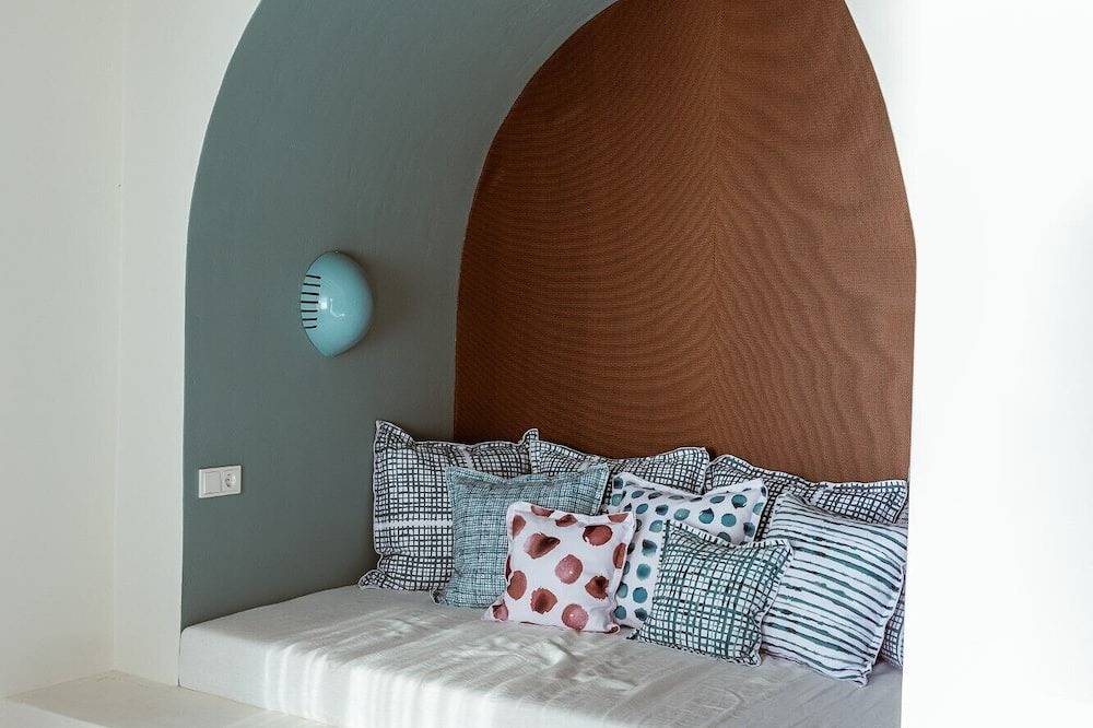 Kelyphos Villa: Seaside Serenity at Seriphos Estate in Cyclades