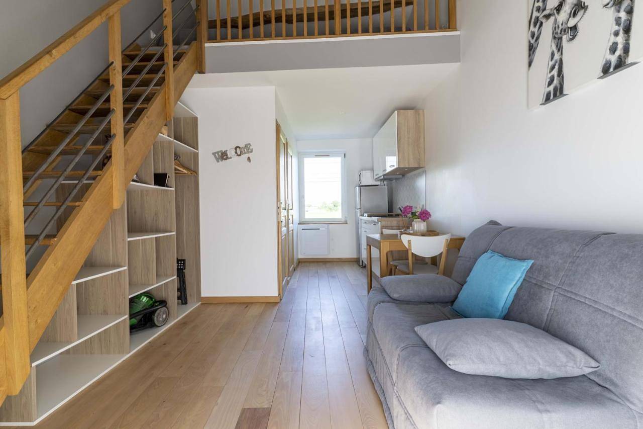 Appartement entier, One-Bedroom Apartment in Saint-Didier-sur-Chalaronne, Région de Bourg-en-Bresse