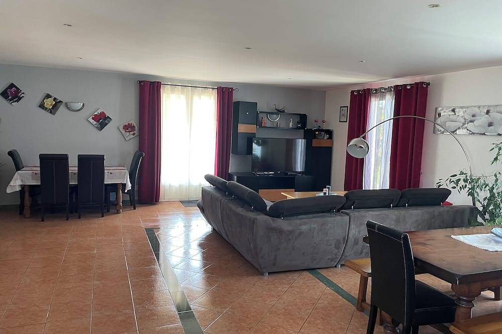 Paisible gîte au cœur du Périgord avec piscine privée in Sanilhac, Périgord Blanc
