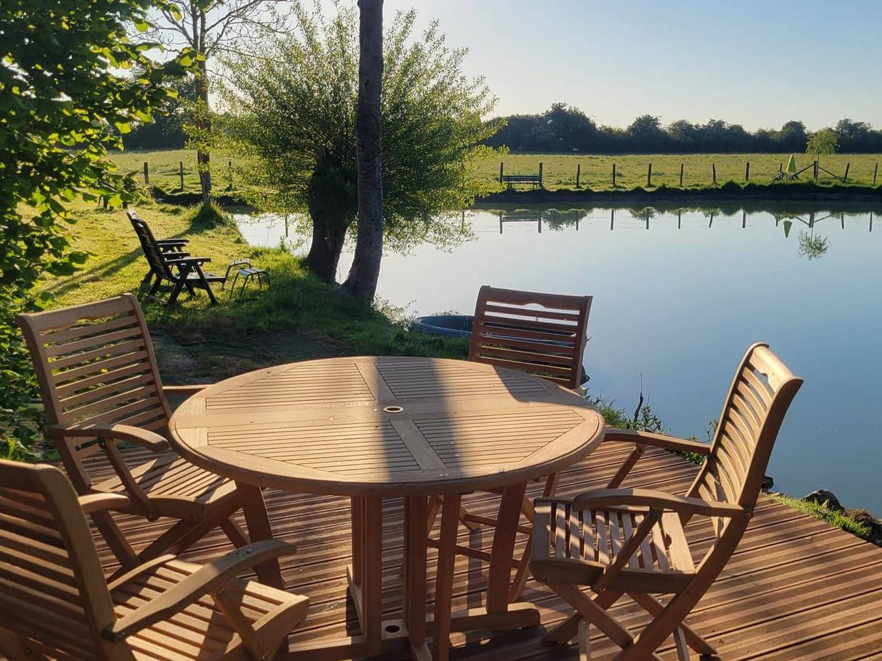 Gîte pittoresque avec nature, Wi-Fi, Bbq et terrasse privée in Belhomert-Guéhouville, Région de Nogent-le-Rotrou