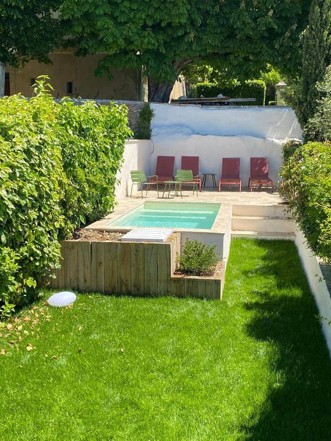 Maison de vacances pour 4 personnes, avec piscine ainsi que vue et jardin, animaux acceptés