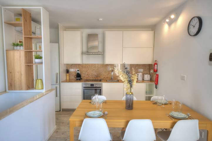 Ganze Wohnung, Ferienwohnung für 4 Personen mit Terrasse in Valletta, Insel Malta