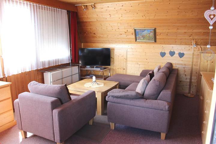 Ganze Ferienwohnung, Chalet Iris - 4 Zimmerwohnung mit Gartensitzplatz in Flumserberg, Flums