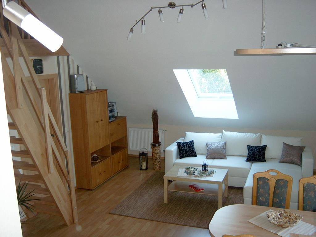 Ganze Ferienwohnung, Appartement/Fewo, Dusche, Wc, neuwertig in Beltheim, Hunsrück