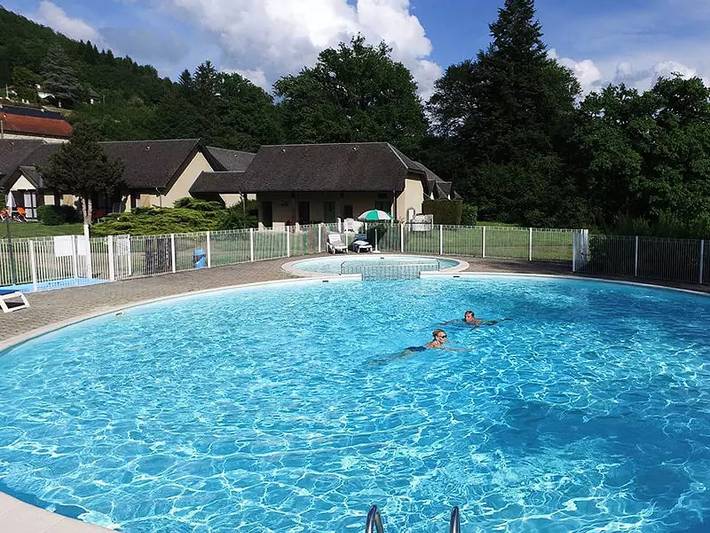 Gîte pour 4 personnes, avec piscine et terrasse à Nedde - 2