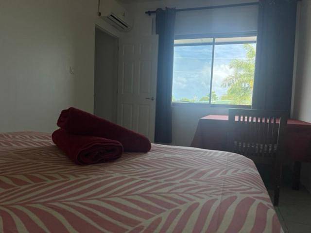 Gîte pour 4 personnes, avec balcon dans Uturoa - 2