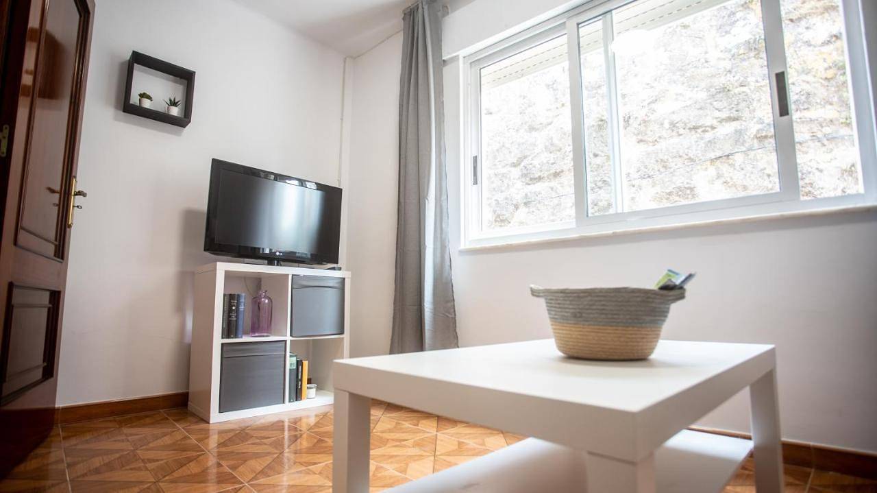 Two-Bedroom House in Praia do Carreiro (A Guarda), La Guardia