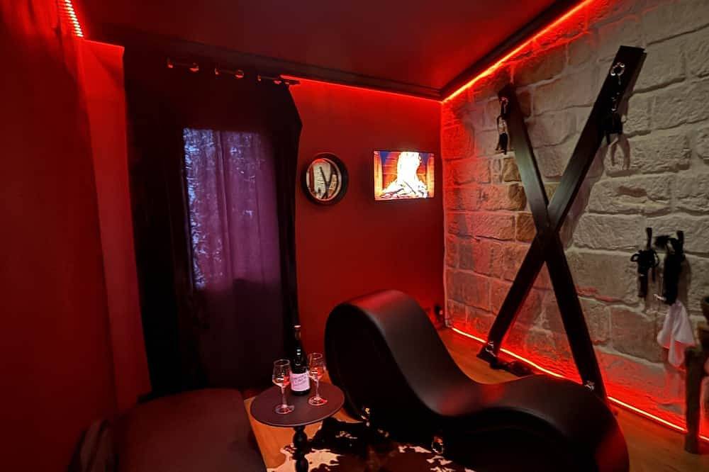 Love house: Balnéo, pièce secrète entre Montpellier- Nîmes et les plages in Lunel, Côte d'Améthyste