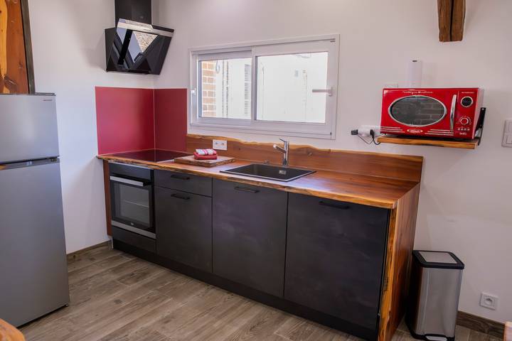 Gîte If: Holiday Home with Wi-Fi in Neuvy, Centre-Val de Loire in Sologne