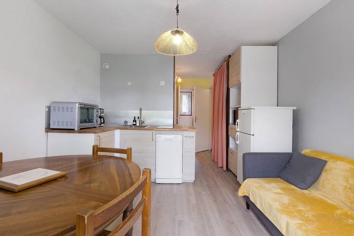 Gîte pour 4 personnes, avec bassin pour enfant, adapté aux familles à Gresse-en-Vercors - 2