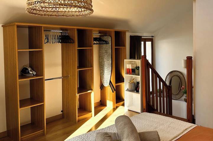 A charming and authentic townhouse located in a former farmhouse! in Auvers-sur-Oise, Regionaler Naturpark Vexin Français