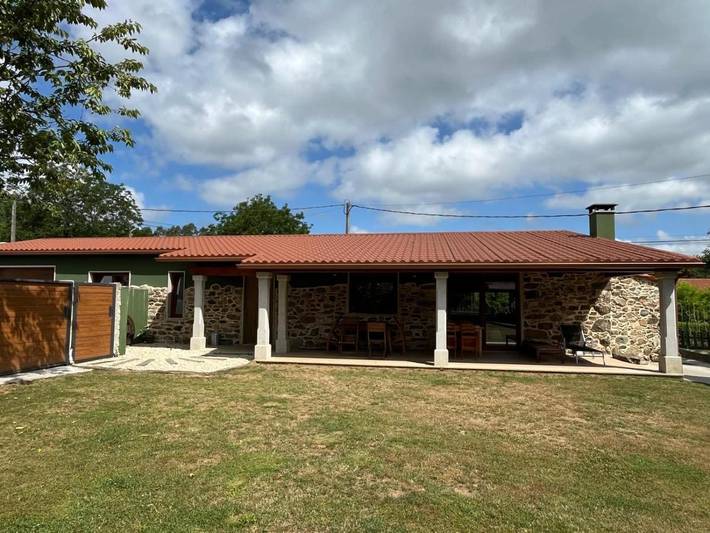 Apartamento para 12 personas, con jardín en Melide