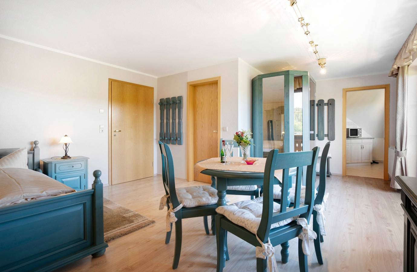 Ganzes Studio, 'Pension Bergblick - Katzenstein' - Großes Superior Einraumappartement in Pobershau, Marienberg