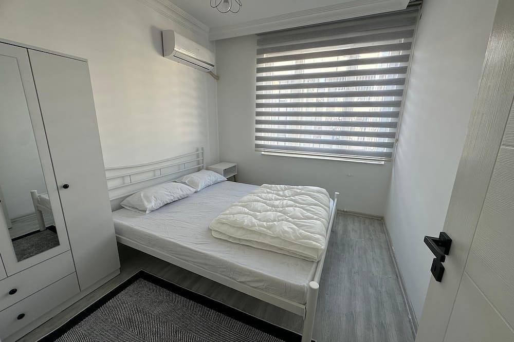 Entire apartment, Charming 2-bedroom apartment with Wifi and Ac in enchanting Antalya in Antalya, Antalya Province