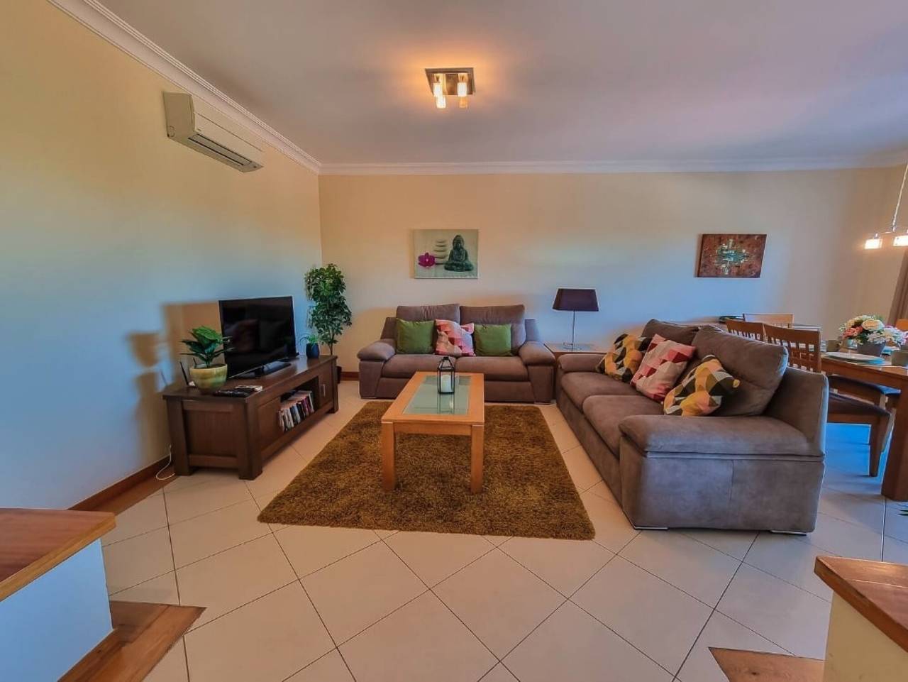 Appartamento intero, Appartamento 'Victoria Comfort' con piscina condivisa, Wi-Fi e aria condizionata in Quarteira, Distretto di Faro