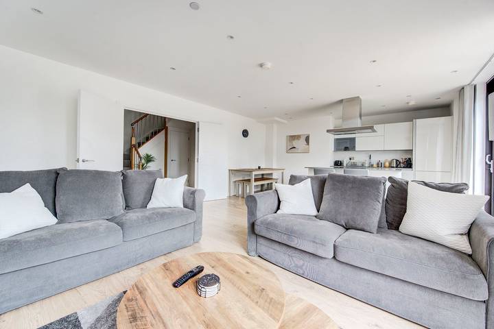 Gîte pour 10 personnes, avec jardin et balcon à Londres - 2