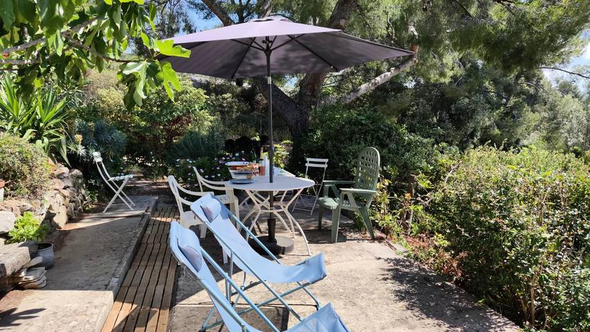 Villa pour 6 personnes, avec vue et jardin à Bandol