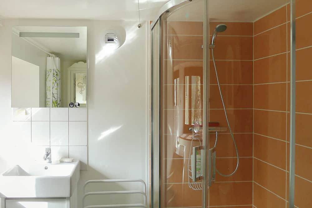 Entire apartment, Gite \"Chez Dimanche\" meublé tourisme 3*, independent entrance, 5 min from Belfort in Essert, Territoire-de-Belfort