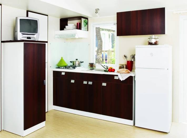 Camping pour 6 personnes, avec bassin pour enfant à Lunel - 4