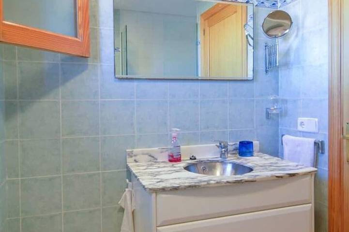 Ganze Wohnung, Son Serra Beach Apartment mit Meerblick und Terrasse in Playa Son Serra de Marina, Santa Margalida