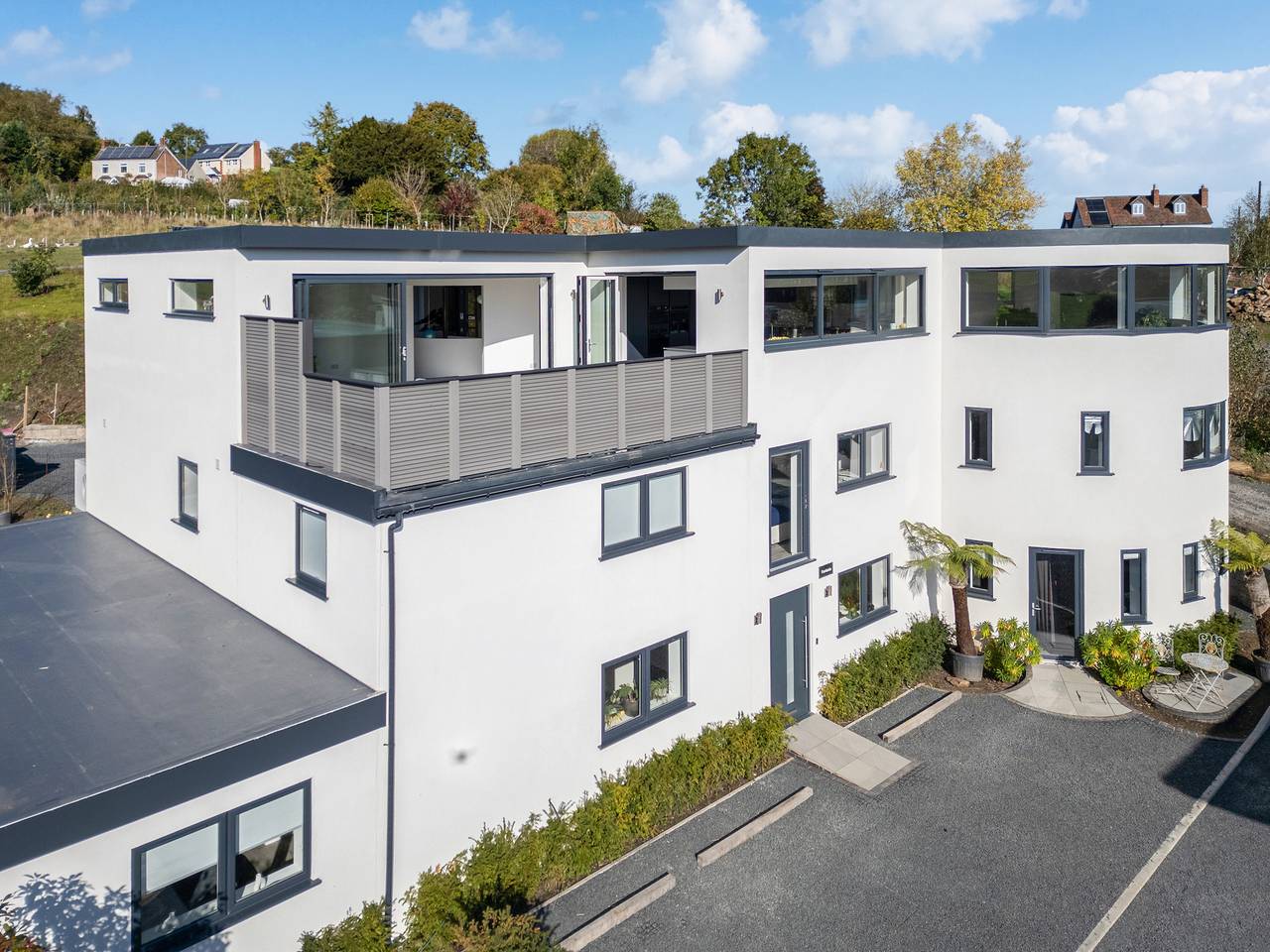 Glamping for 10 People in Herefordshire, Midlands