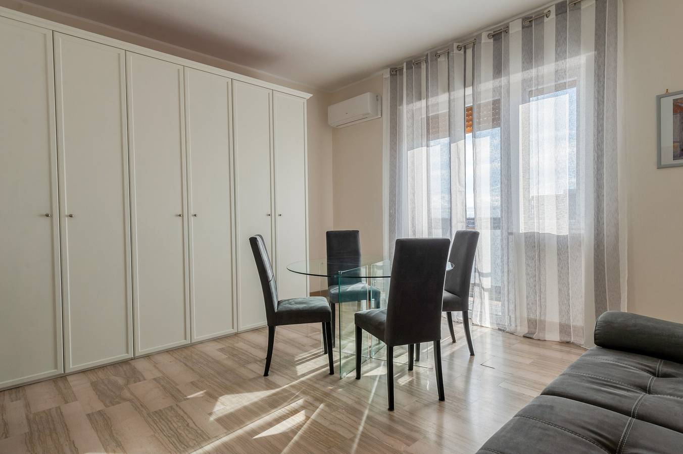 Entire apartment, Apartment 'Victoria's Home' with Private Terrace, Wi-Fi and Air Conditioning in Lecce, Lecce Province