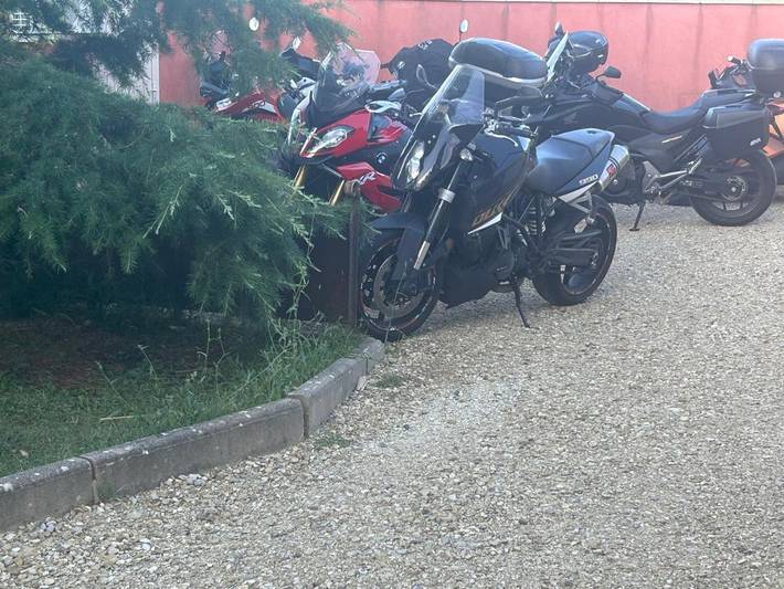 Location de vacances pour 6 personnes, avec jardin et piscine à Sisteron - 2