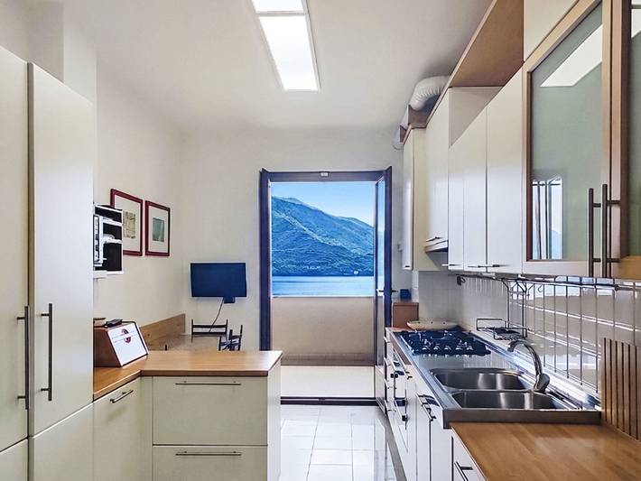 Ferienwohnung für 6 Personen, mit Seeblick und Terrasse sowie Garten, mit Haustier in Gravedona - 4
