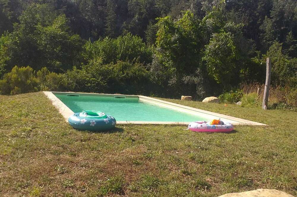 Casa do Faval. Quinta com Piscina à Beira-rio in Paredes, Distrito de Porto