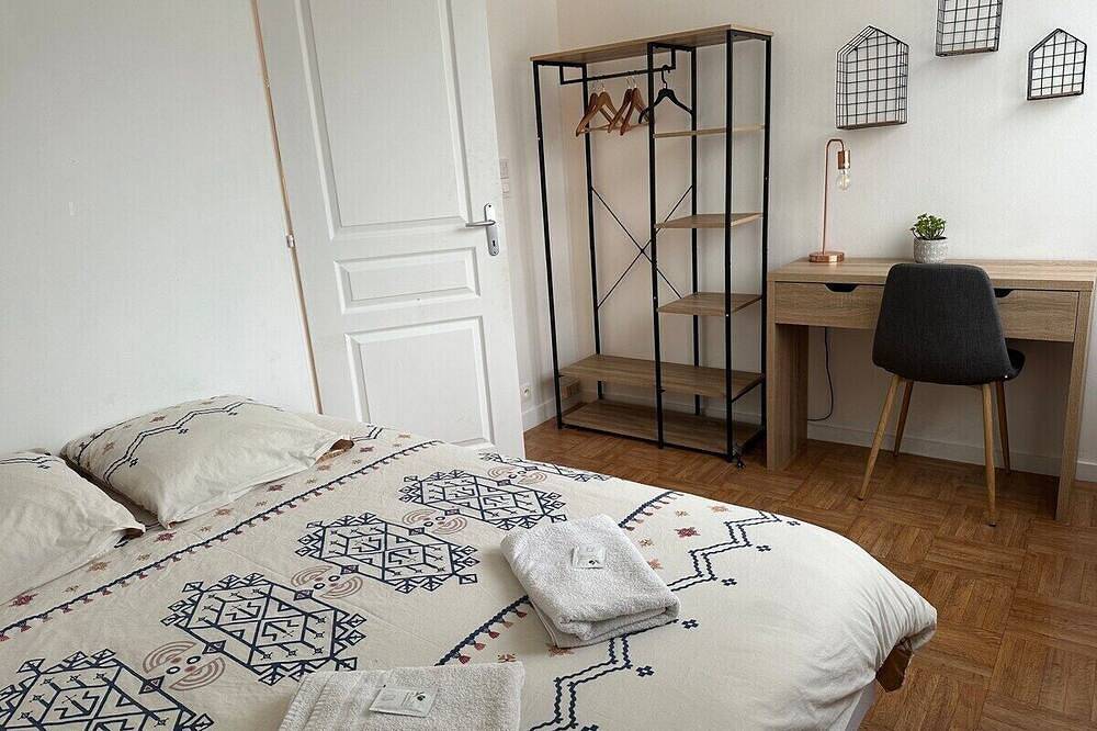 Entire apartment, Apartment near Aja and Auxerre train station in Auxerre, Auxerre region