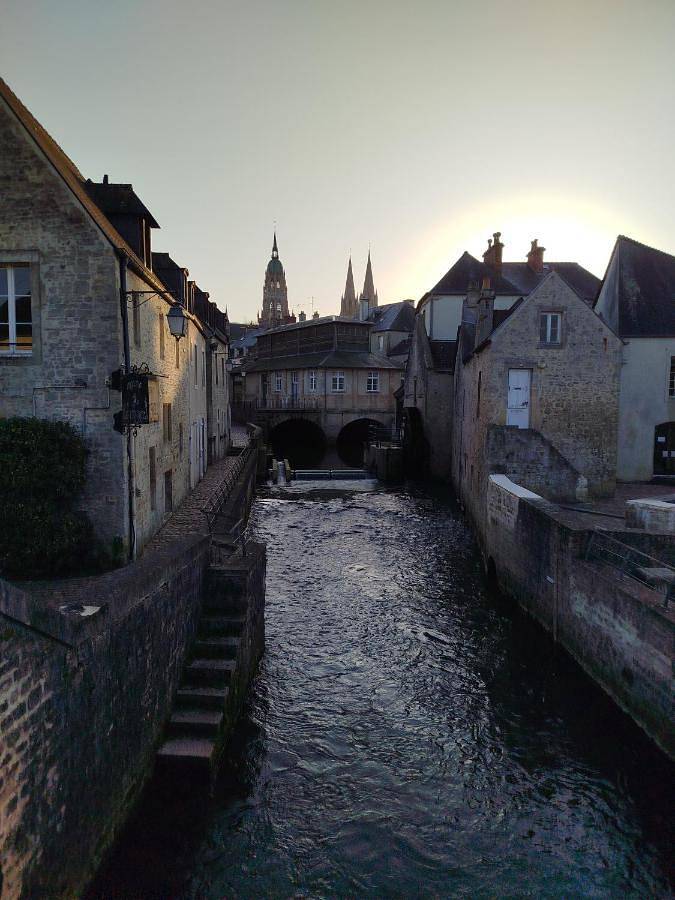 Gîte pour 6 personnes, avec vue et jardin à Saint-Martin-des-Entrées - 2