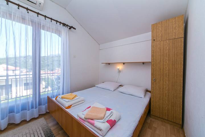 Apartament wakacyjny dla 3 osób, z Balkon/ taras w Podaca