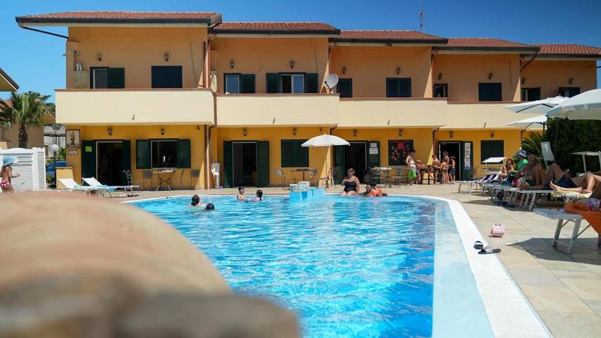 Ferienhaus für 5 Personen, mit Pool und Garten sowie Ausblick, kinderfreundlich in Paestum