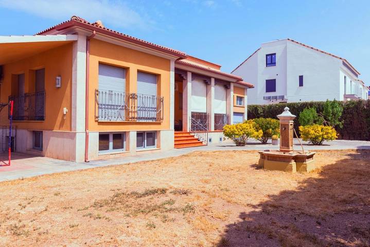 Casa de vacaciones para 8 personas, con terraza y jardín - 1