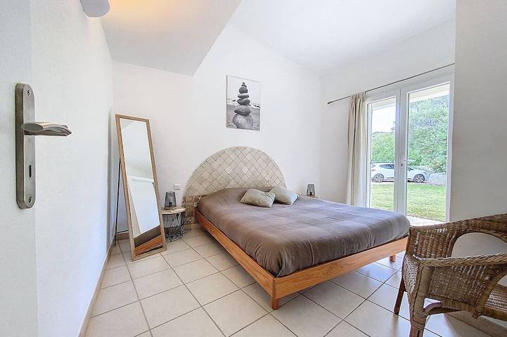 Villa Climatisée, Piscine Chauffée, Belle Vue Mer, À 900m De La Plage in Zonza, Arrondissement de Sartène