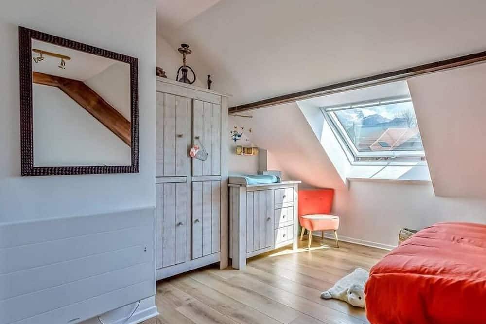 Lovely house between lake and mountains and also not far from the city of Annecy in Menthon-Saint-Bernard, Región de Annecy
