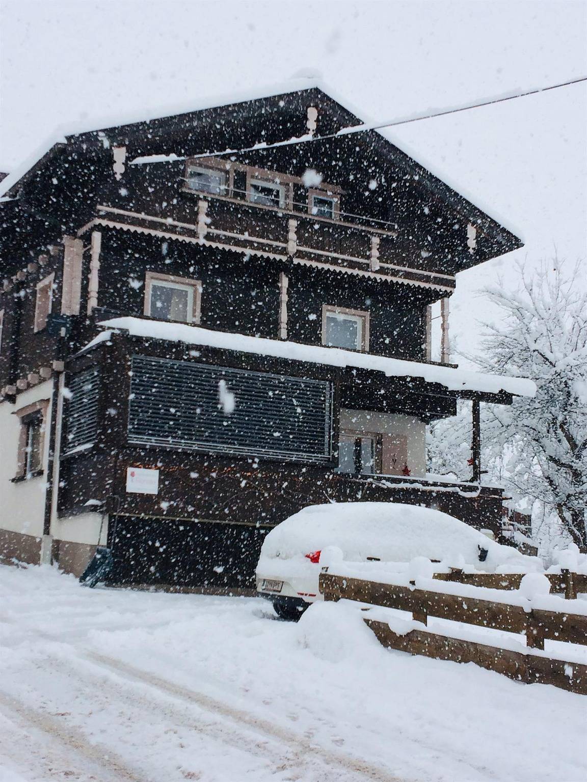 Geheel vakantieappartement, App/3 slaapkamers/douche, wc in Tux Alps, Fügen