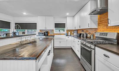 Vacation Rental for 14 Guests in Waco, McLennan County, Picture 3