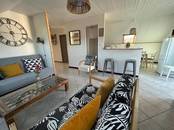 Gîte pour 8 personnes, avec jardin ainsi que piscine et vue, animaux acceptés à La Balme-de-Sillingy - 4