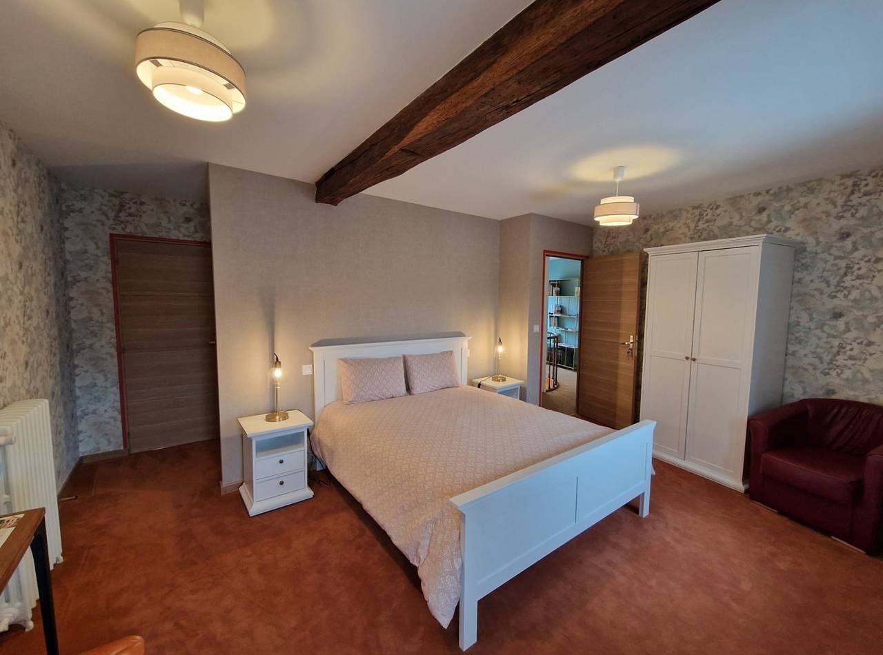 Chambres d'hotes Villa les Chataigniers - Au coeur du vignoble Champenois. A in Boursault (Marne), Marne