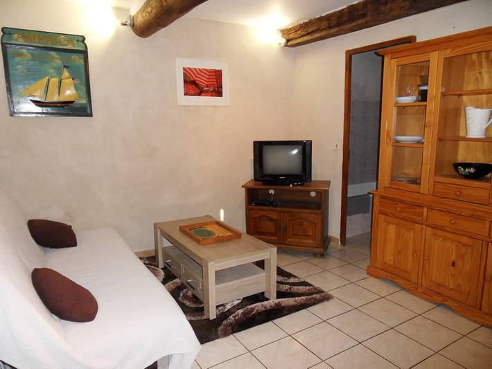 Gîte pour 4 personnes, avec Terrasse ainsi que Jardin et Piscine