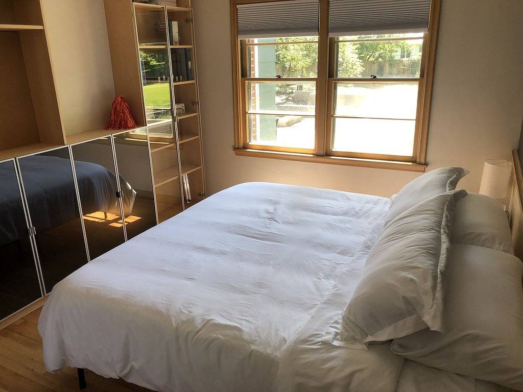 Right in Cy's Backyard: A few steps from Hilton Coliseum and Iowa State Center in Ames (IA), Story County