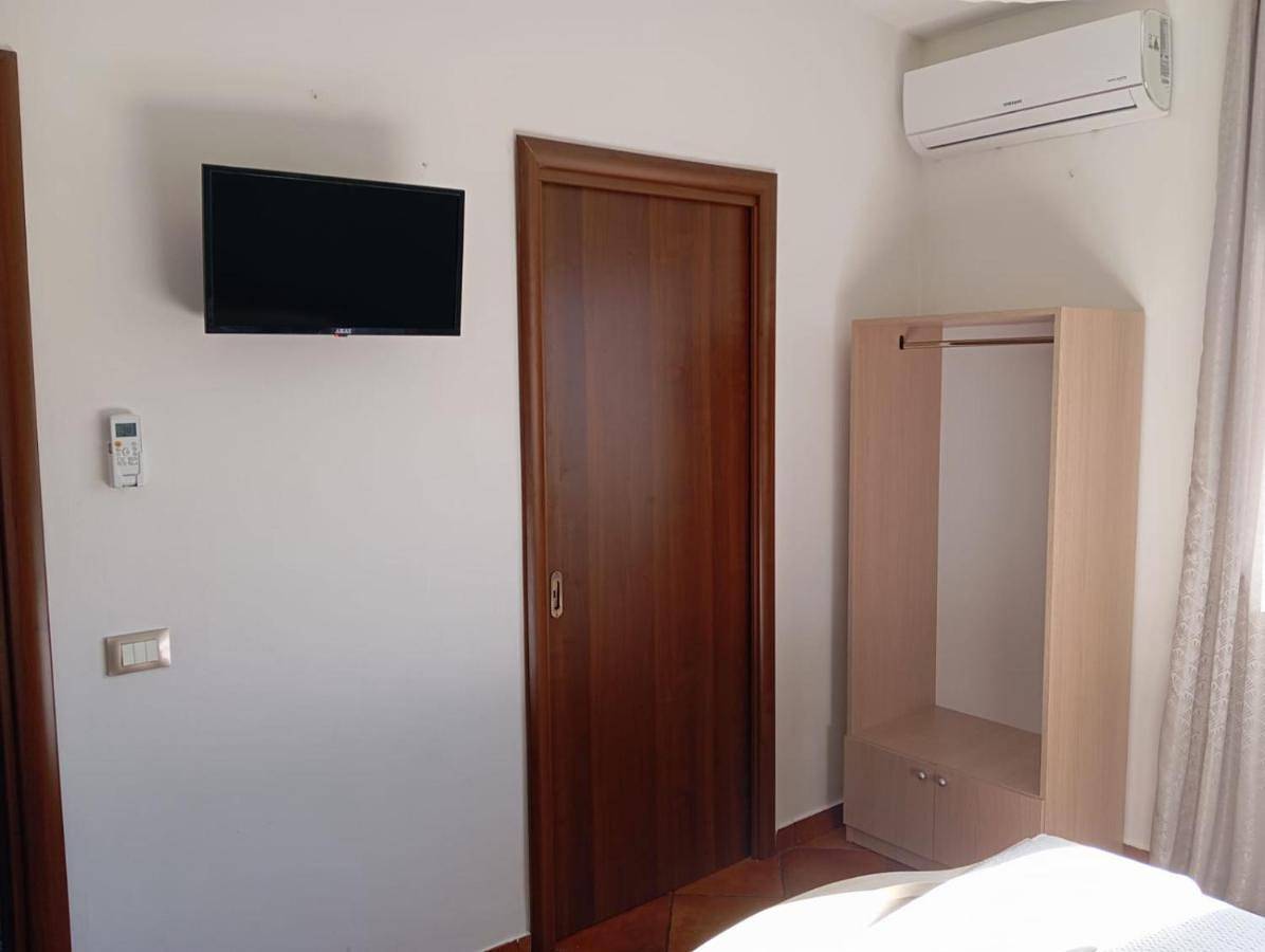 Double or Twin Room with Pool View in Agrigente, Province de Agrigento