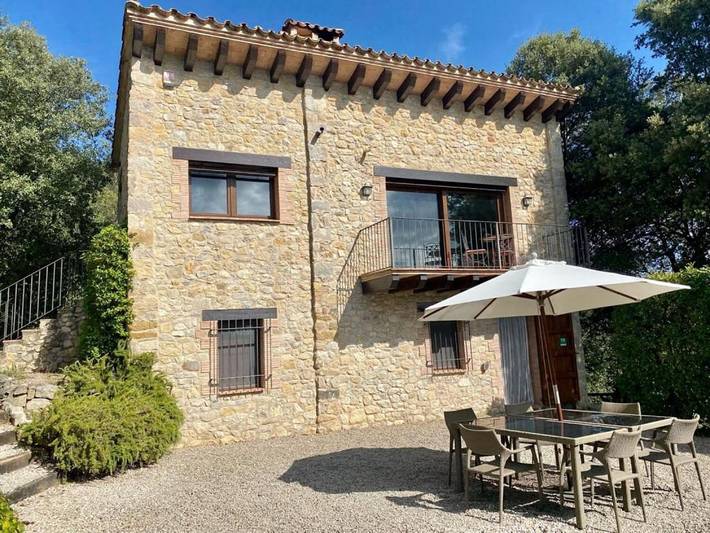 Casa rural para 6 personas, con Balcón y Terraza además de Jardín y Piscina en Les Planes d'Hostoles