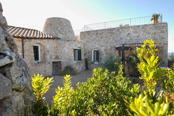 Casa vacanza per 3 persone, con panorama e giardino, con animali domestici - 1