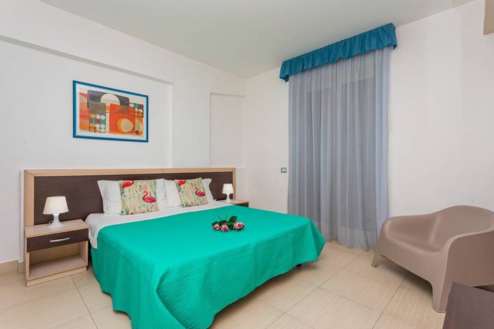 Location de vacances pour 5 personnes, avec balcon en Sicile