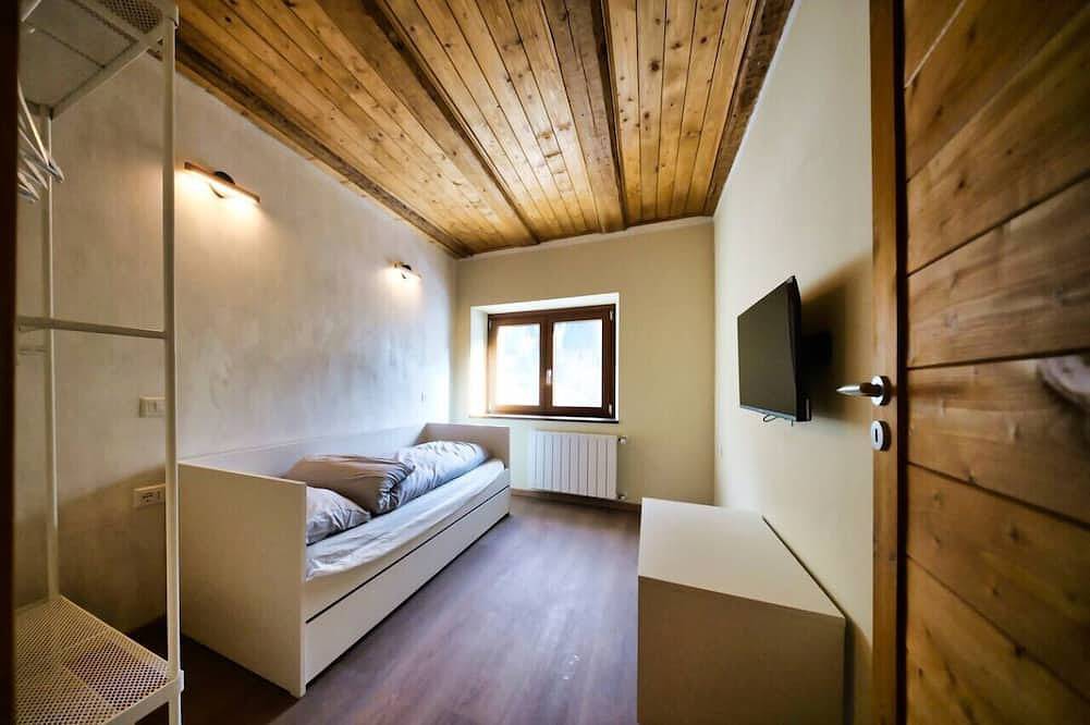 Apt.Civetta - `La Baita Civetta 1955` in Rocca Pietore, Dolomiti Superski