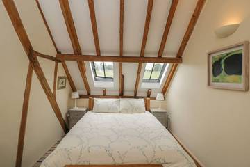 Cottage for 13 People in Rockbourne, New Forest, Photo 3